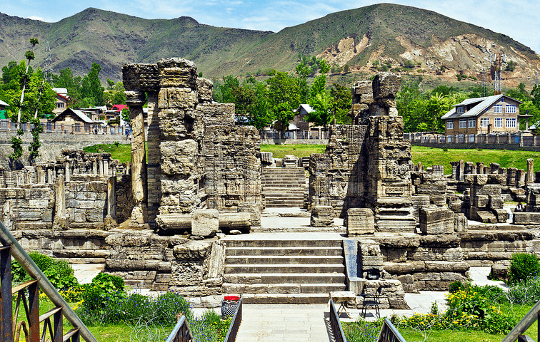 avantipur-temple-img